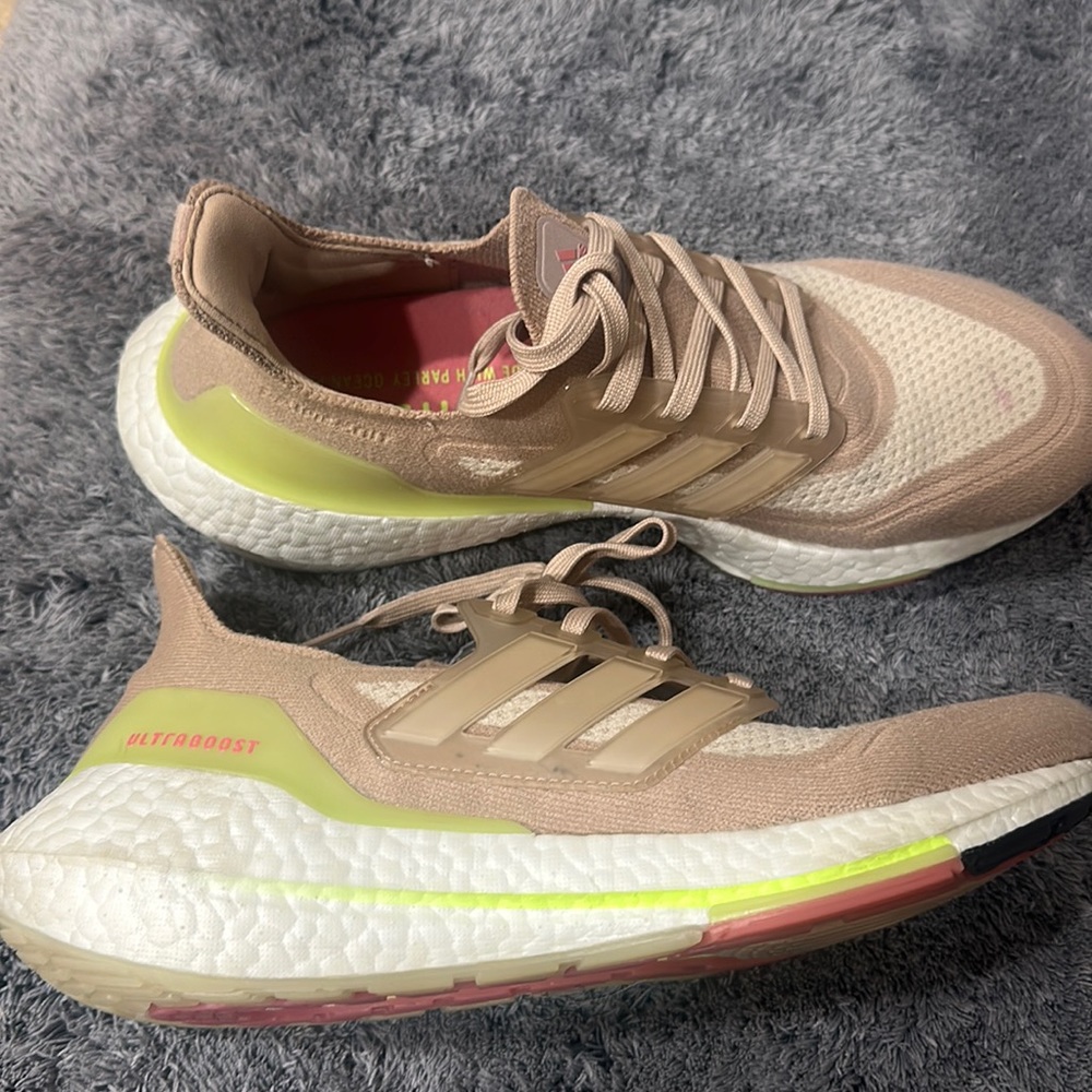 Adidas ultra boost very comfortable very good condition